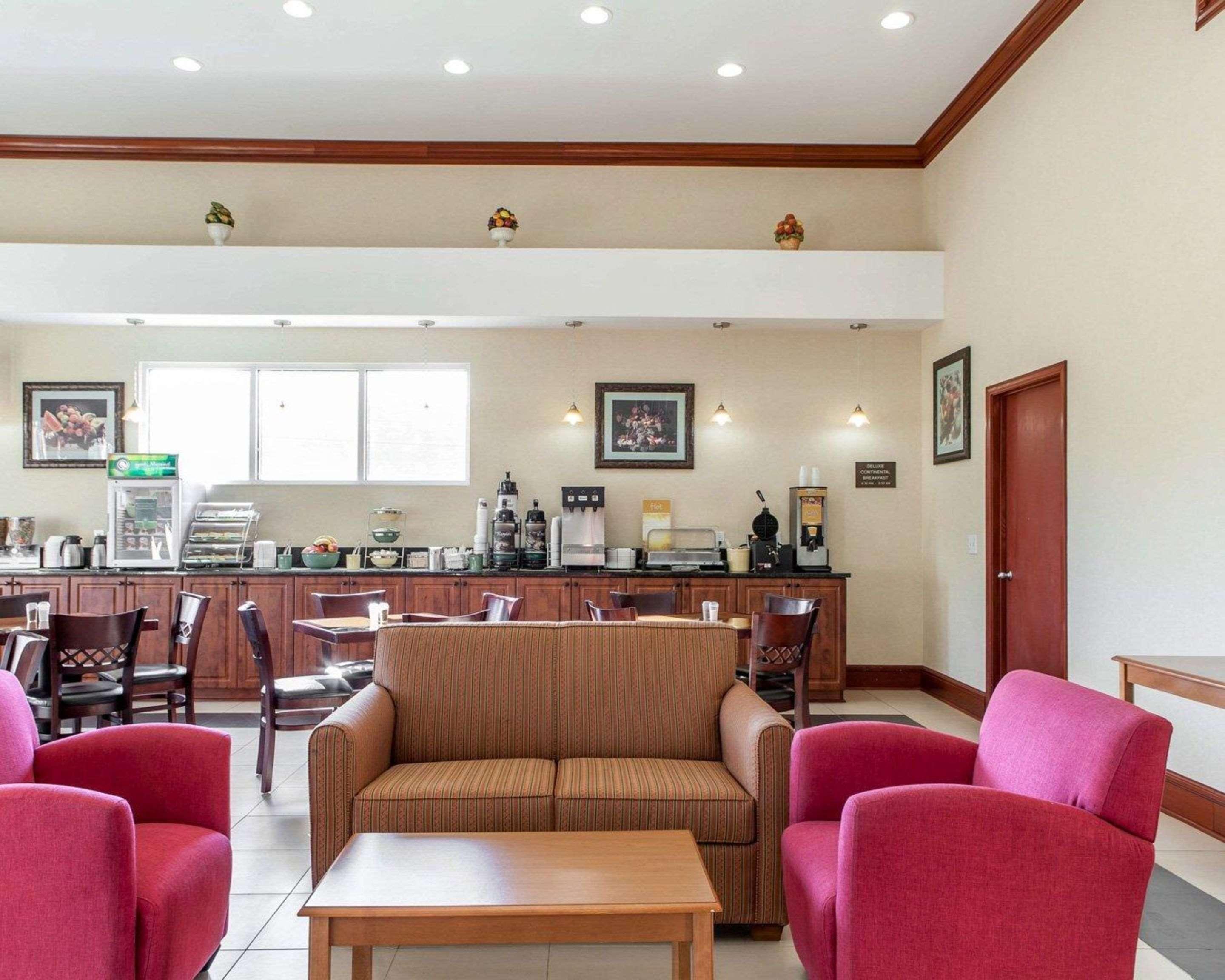 Quality Inn & Suites Картерсвилл Экстерьер фото