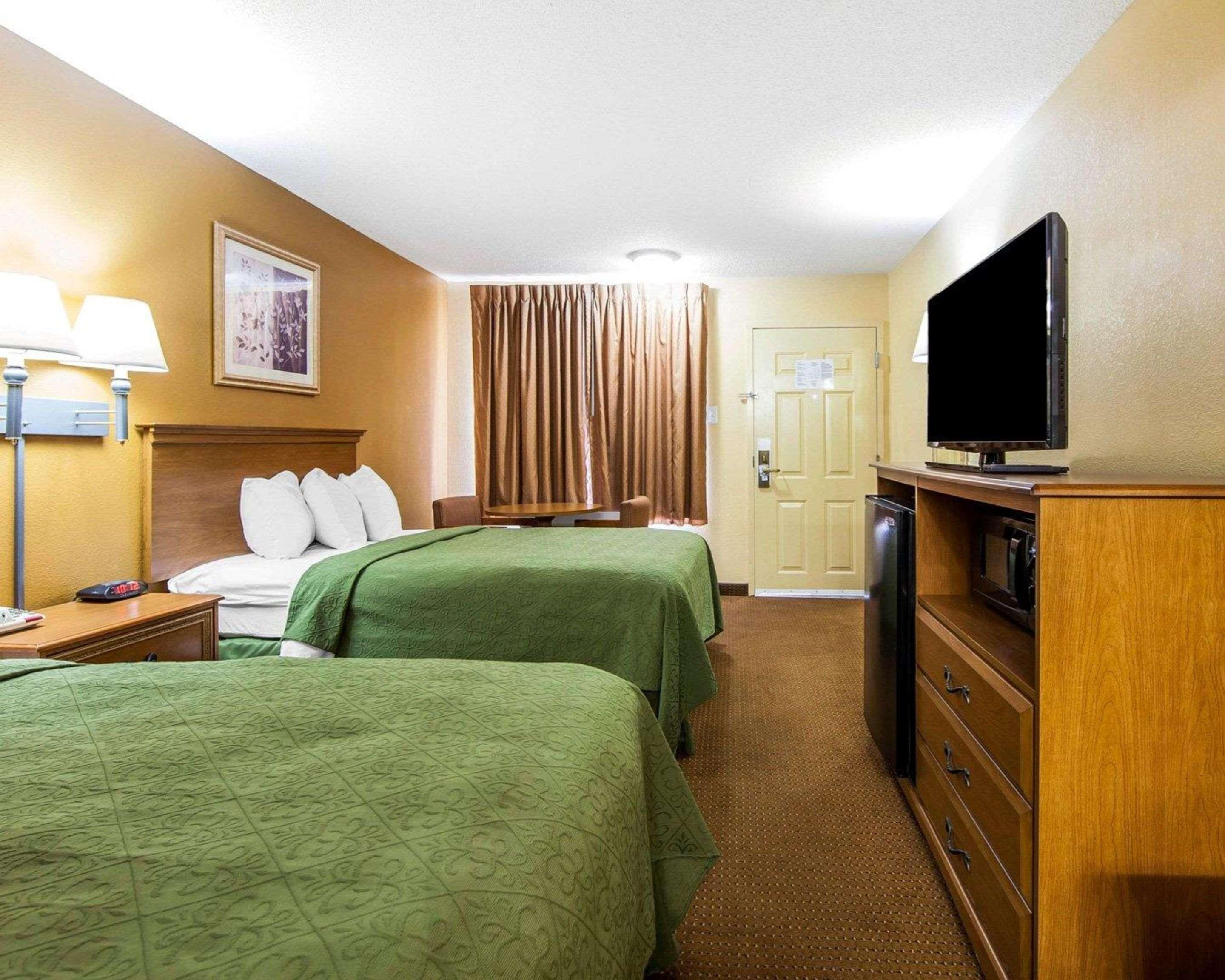 Quality Inn & Suites Картерсвилл Экстерьер фото