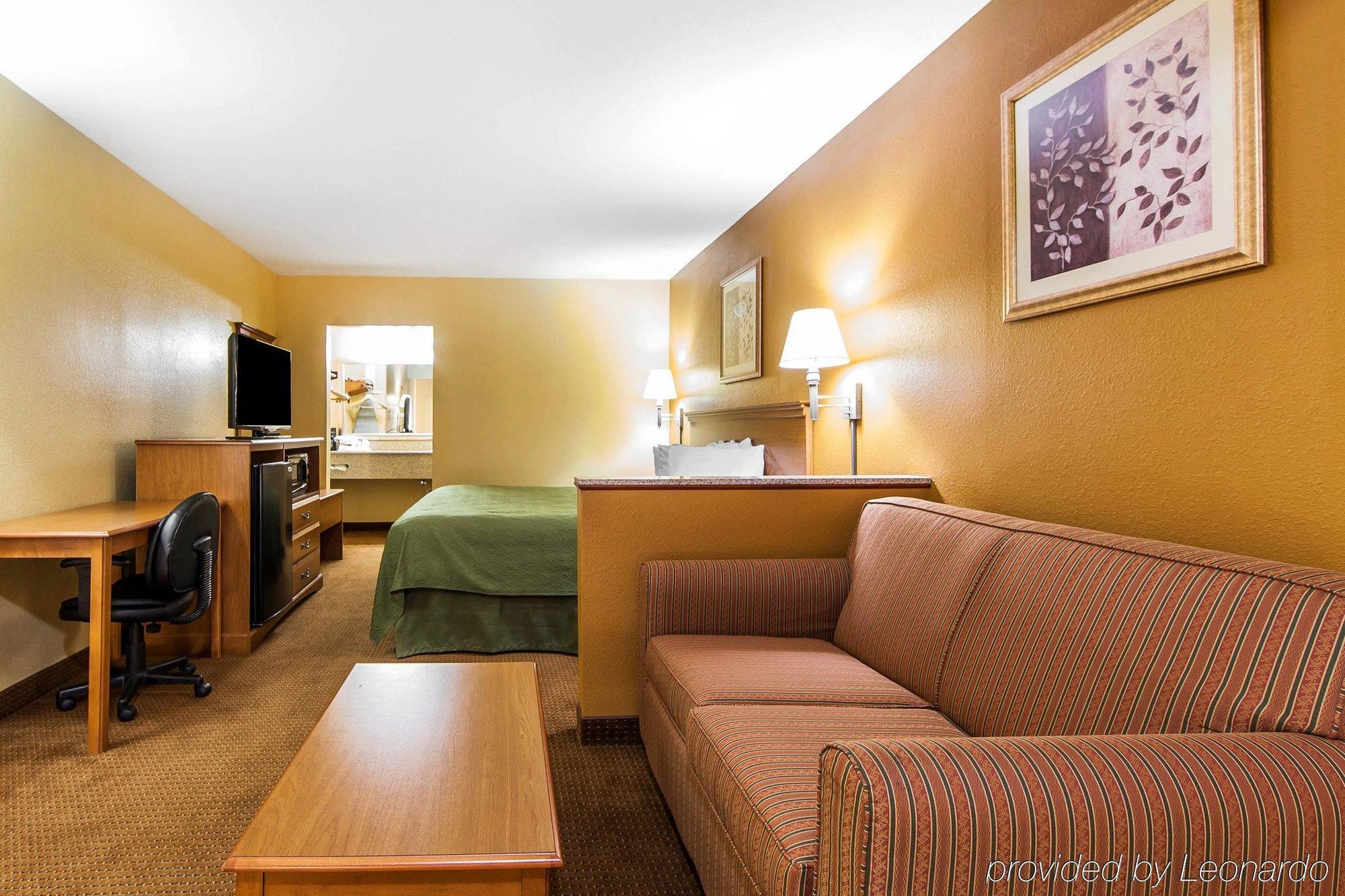 Quality Inn & Suites Картерсвилл Экстерьер фото